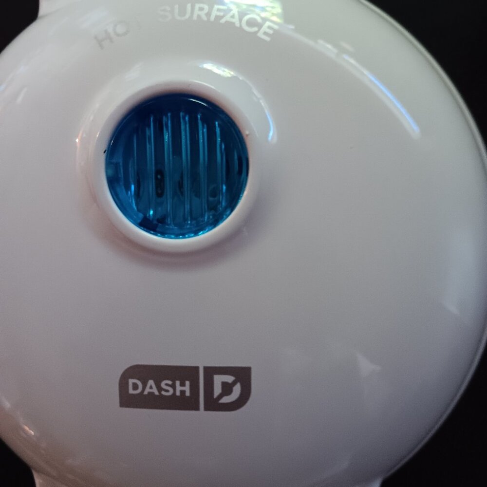 Dash Mini Maker Electric Round Griddle Never Used